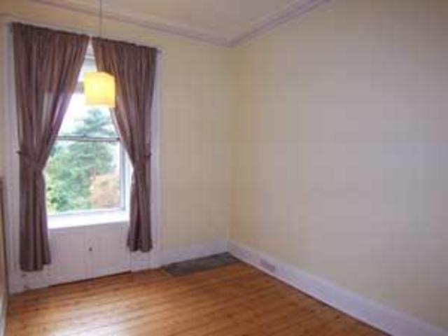  Image of 3 bedroom Flat to rent in Marchmont Road Edinburgh EH9 at Marchmont Edinburgh Edinburgh, EH9 1HZ