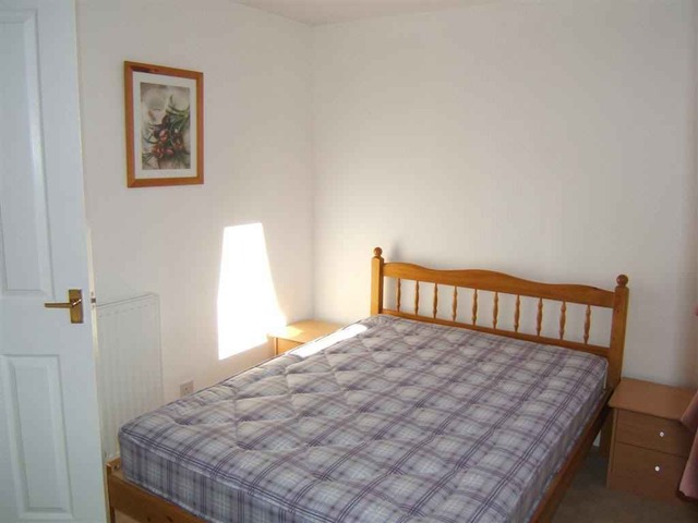  Image of 3 bedroom Terraced house to rent in Maryfield Park Mid Calder Livingston EH53 at Mid Calder West Lothian West Lothian, EH53 0SD