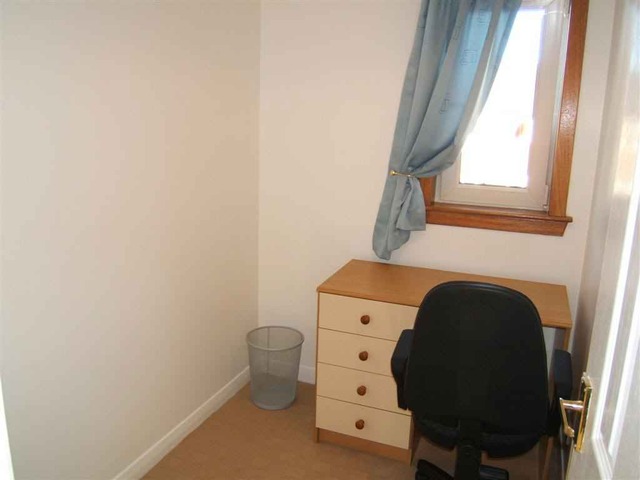  Image of 3 bedroom Terraced house to rent in Maryfield Park Mid Calder Livingston EH53 at Mid Calder West Lothian West Lothian, EH53 0SD