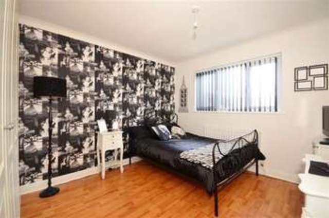  Image of 4 bedroom End of Terrace for sale in Maximilian Drive Halling Rochester ME2 at Halling Rochester Rochester, ME2 1NQ