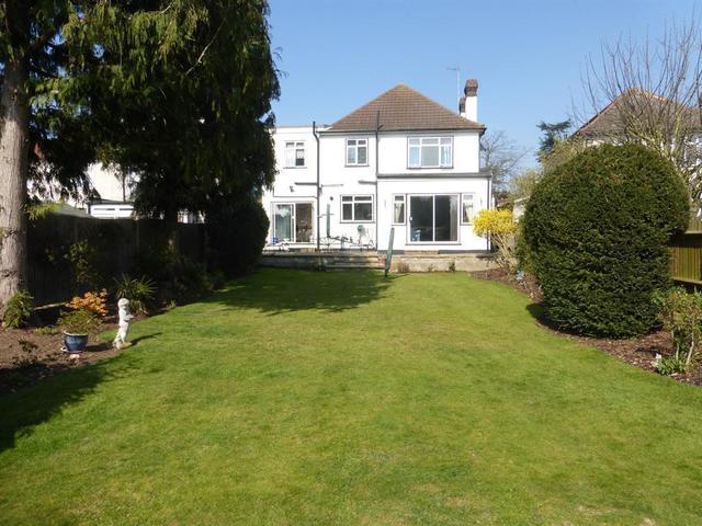  Image of 4 bedroom Detached house for sale in Mayplace Road East Bexleyheath DA7 at Barnehurst Kent Crayford, DA7 6JT