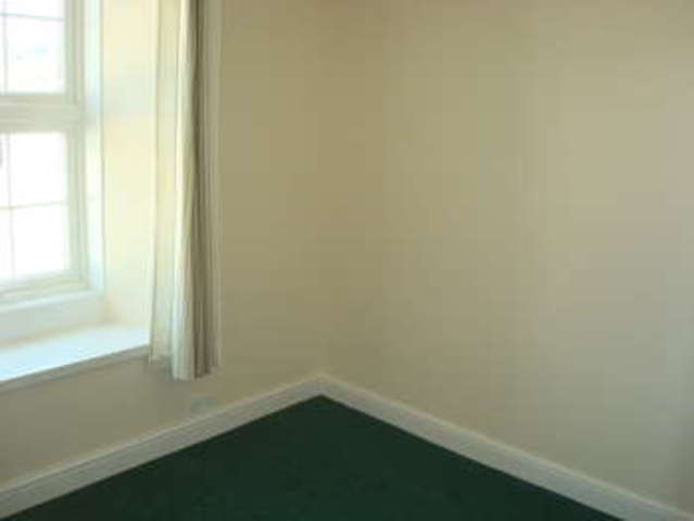  Image of 2 bedroom Terraced house to rent in Meadfoot Lane Torquay TQ1 at Torquay St Marychurch, TQ1 2BW