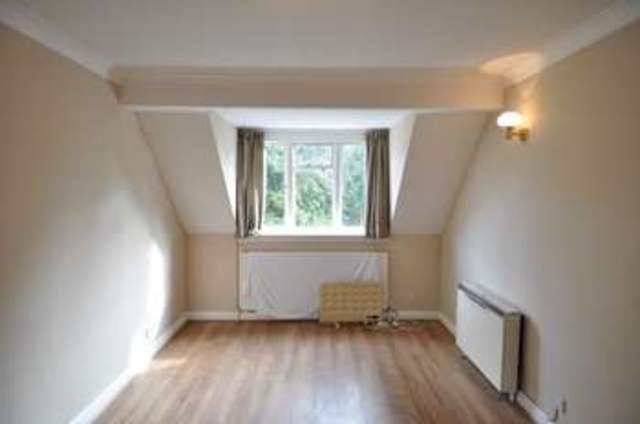  Image of 2 bedroom Apartment to rent in Mearse Lane Barnt Green Birmingham B45 at Mearse Lane Barnt Green BIRMINGHAM, B45 8HN