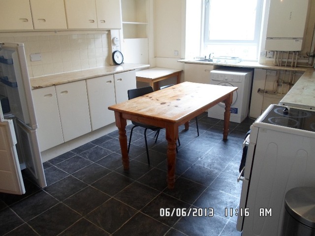  Image of 5 bedroom Flat to rent in Merchiston Avenue Edinburgh EH10 at Merchiston Edinburgh Edinburgh, EH10 4NZ