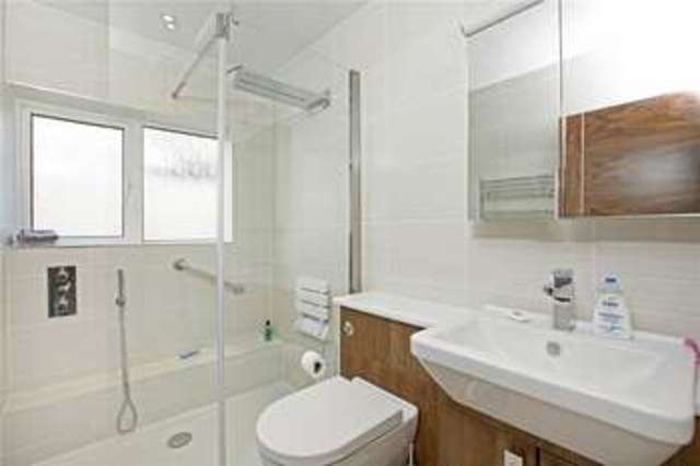  Image of 2 bedroom Flat to rent in Merryfield Gardens Stanmore HA7 at Merryfield Gardens  Stanmore, HA7 4TG