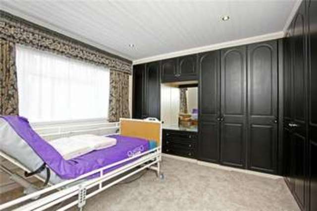  Image of 2 bedroom Flat to rent in Merryfield Gardens Stanmore HA7 at Merryfield Gardens  Stanmore, HA7 4TG