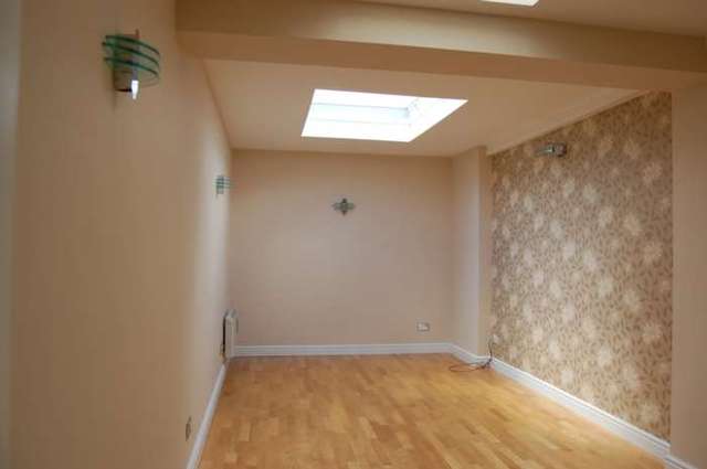  Image of 1 bedroom Flat to rent in Middle Way Chinnor OX39 at Middle Way  Chinnor, OX39 4TP