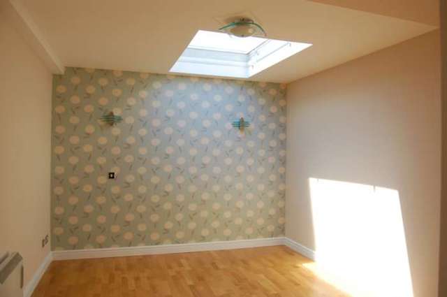  Image of 1 bedroom Flat to rent in Middle Way Chinnor OX39 at Middle Way  Chinnor, OX39 4TP