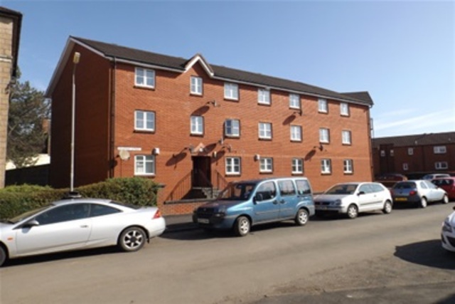 Image of 1 bedroom Flat to rent in Millroad Street Glasgow G40 at Calton Glasgow Glasgow, G40 2JY