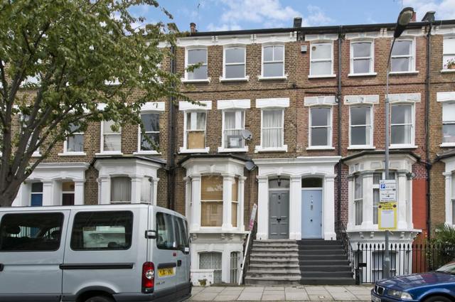  Image of 1 bedroom Flat to rent in Minford Gardens London W14 at Minford Gardens  London, W14 0AN
