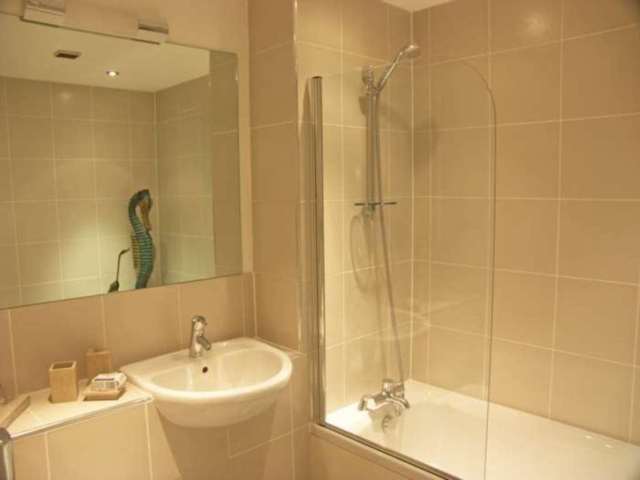  Image of 2 bedroom Apartment to rent in Mirabel Street Manchester M3 at Mirabel Street  Manchester, M3 1NG