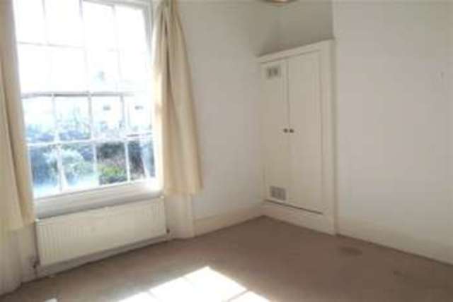  Image of 2 bedroom Flat to rent in Montpelier Crescent Brighton BN1 at Brighton, BN1 3JF