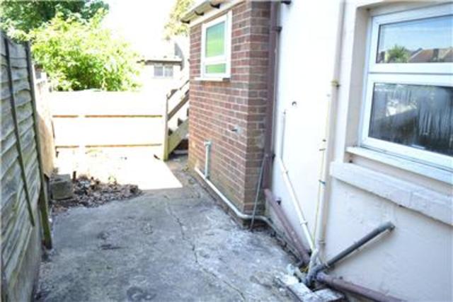  Image of 1 bedroom Flat to rent in Mount Pleasant Road Hastings TN34 at Hastings East Sussex Hastings, TN34 3SB
