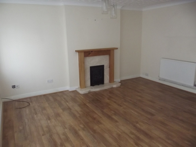  Image of 3 bedroom Semi-Detached house to rent in Mount Vernon Bilton Hull HU11 at Bilton, HU11 4ET