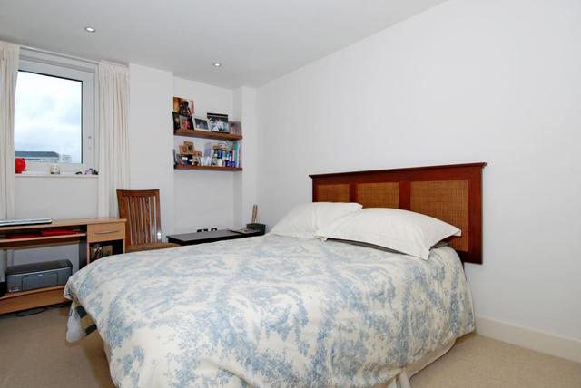  Image of 2 bedroom Property to rent in Townmead Road London SW6 at Nacovia House  Imperial Wharf, SW6 2GW