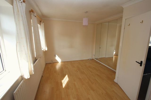  Image of 2 bedroom Terraced house for sale in Needle Close Studley B80 at Needle Close  Studley, B80 7SB