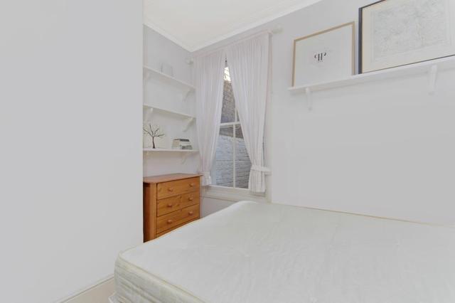  Image of 2 bedroom Ground Flat for sale in New Kings Road London SW6 at New Kings Road  London, SW6 4RJ