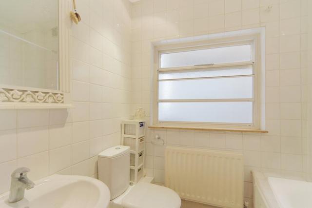 Image of 2 bedroom Ground Flat for sale in New Kings Road London SW6 at New Kings Road  London, SW6 4RJ