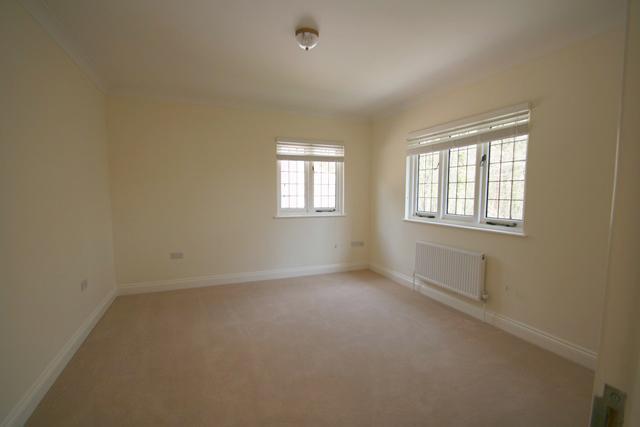  Image of 4 bedroom Detached house to rent in New Pond Road Benenden Cranbrook TN17 at Benenden  Cranbrook, TN17 4EN