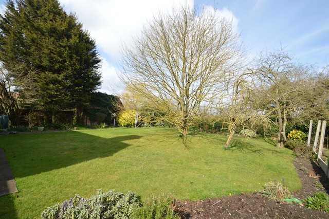  Image of 4 bedroom Cottage for sale in New Street Stradbroke Eye IP21 at New Street Stradbroke Eye, IP21 5JJ