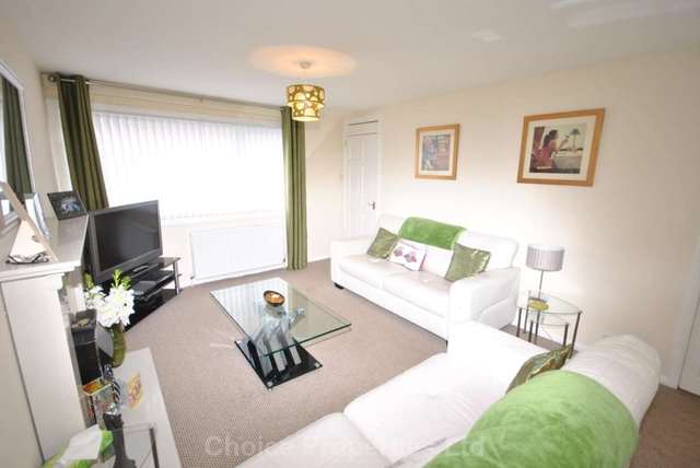  Image of 4 bedroom Terraced house for sale in Newark Kilwinning KA13 at Newark  Kilwinning, KA13 6NA
