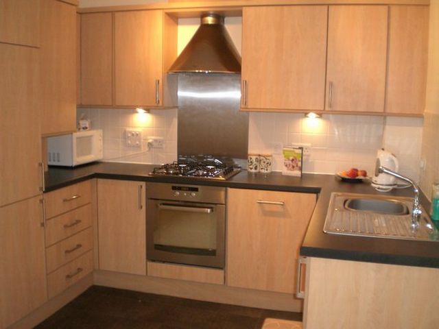  Image of 2 bedroom Flat to rent in Newhaven Place Edinburgh EH6 at Leith Edinburgh Edinburgh, EH6 4TG