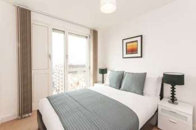 Image of 3 bedroom Flat to rent in Jefferson Plaza London E3 at Marner Point  Bow, E3 3QB