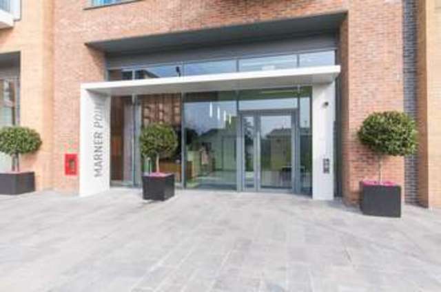  Image of 3 bedroom Flat to rent in Jefferson Plaza London E3 at Marner Point  Bow, E3 3QB
