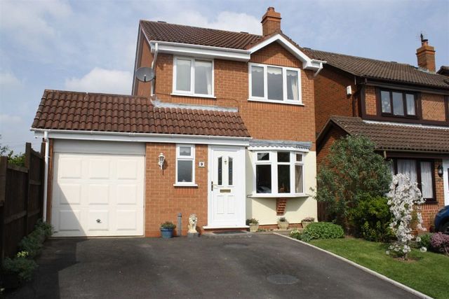  Image of 3 bedroom Detached house for sale in Node Hill Close Studley B80 at Studley Warwickshire Studley, B80 7RN