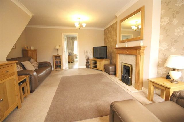  Image of 3 bedroom Detached house for sale in Node Hill Close Studley B80 at Studley Warwickshire Studley, B80 7RN