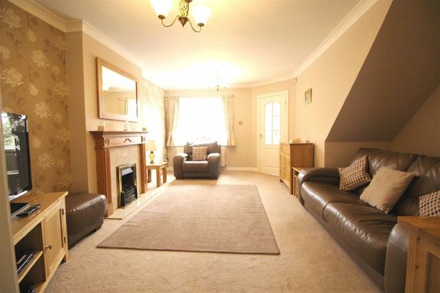  Image of 3 bedroom Detached house for sale in Node Hill Close Studley B80 at Studley Warwickshire Studley, B80 7RN