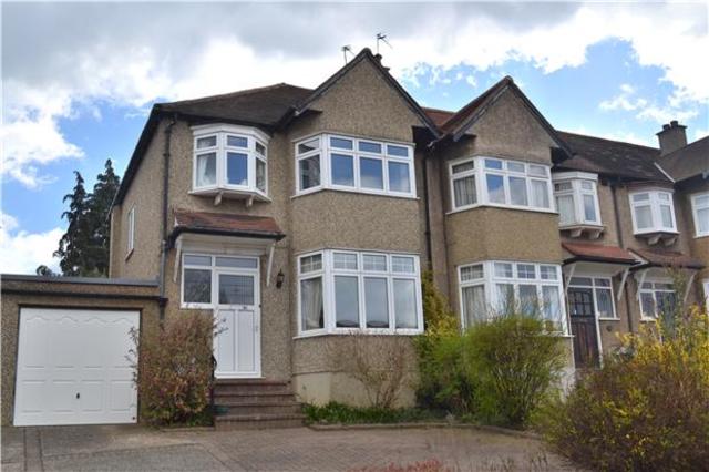  Image of 3 bedroom Semi-Detached house to rent in Normandy Avenue Barnet EN5 at Barnet Hertfordshire Barnet, EN5 2HX
