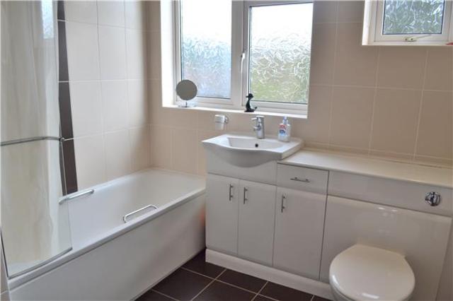  Image of 3 bedroom Semi-Detached house to rent in Normandy Avenue Barnet EN5 at Barnet Hertfordshire Barnet, EN5 2HX