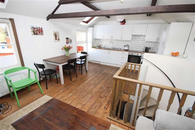  Image of 1 bedroom Property for sale in Trumpington Road Trumpington Cambridge CB2 at North Cottages Trumpington Cambridge, CB2 8EZ