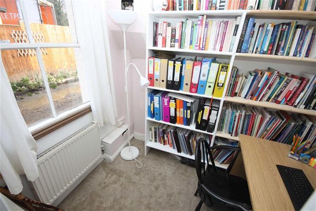  Image of 1 bedroom Property for sale in Trumpington Road Trumpington Cambridge CB2 at North Cottages Trumpington Cambridge, CB2 8EZ