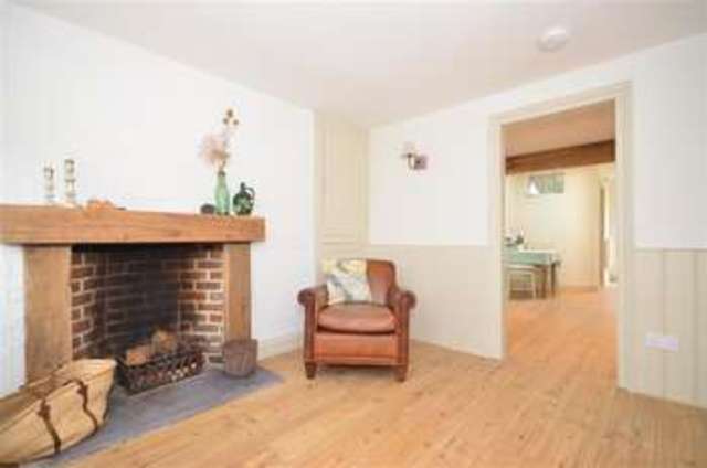  Image of 2 bedroom Terraced house for sale in North Row Uckfield TN22 at Uckfield East Sussex Uckfield, TN22 1ES