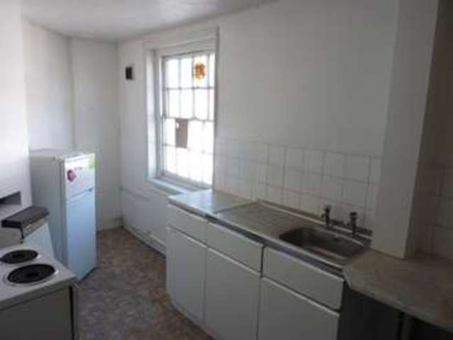  Image of 2 bedroom Flat for sale in North Street Leighton Buzzard LU7 at Leighton Buzzard, LU7 1ET
