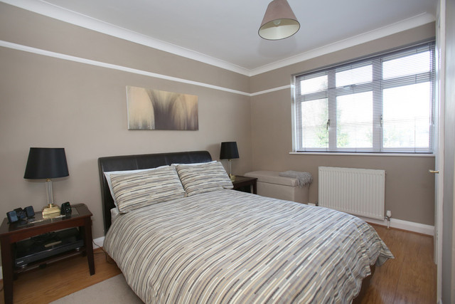  Image of 3 bedroom Semi-Detached house for sale in Oaks Road Kenley CR8 at Oaks Road  Kenley, CR8 5NZ