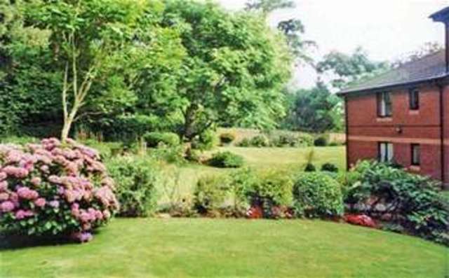  Image of 1 bedroom Flat for sale in Oldway Road Paignton TQ3 at Paignton, TQ3 2TX