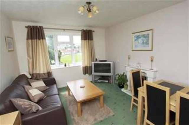  Image of 1 bedroom Property for sale in Oldway Road Paignton TQ3 at Paignton, TQ3 2TX