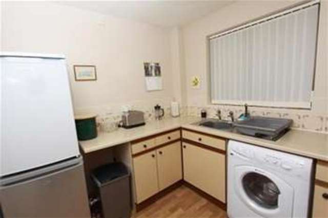  Image of 1 bedroom Property for sale in Oldway Road Paignton TQ3 at Paignton, TQ3 2TX