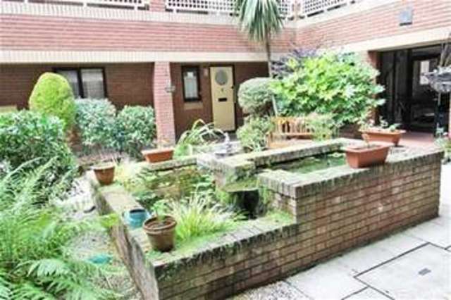  Image of 1 bedroom Property for sale in Oldway Road Paignton TQ3 at Paignton, TQ3 2TX