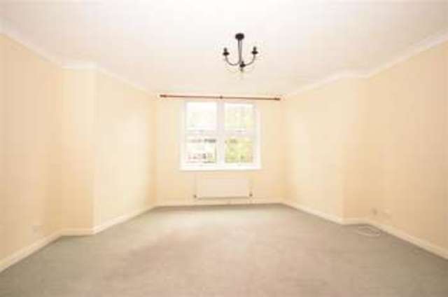  Image of 4 bedroom Terraced house for sale in Orange Terrace Rochester ME1 at Rochester Kent Rochester, ME1 1XE