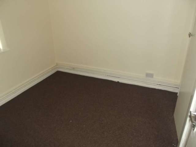  Image of 3 bedroom Apartment to rent in Ordnance Road London SE18 at Ordnance Road Woolwich London, SE18 3SP