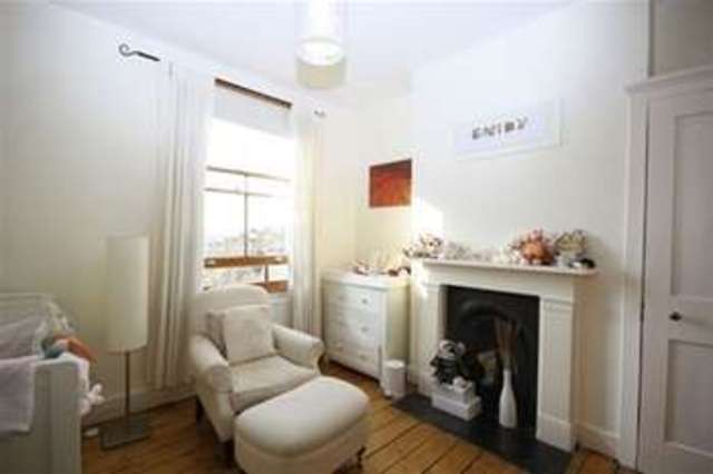  Image of 4 bedroom Terraced house to rent in Osborne Road Buckhurst Hill IG9 at Osborne Road  Buckhurst Hill, IG9 5RR