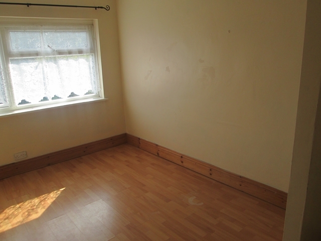  Image of 3 bedroom Terraced house to rent in Overton Grove Birmingham B27 at Overton Grove Acocks Green Birmingham, B27 7LP