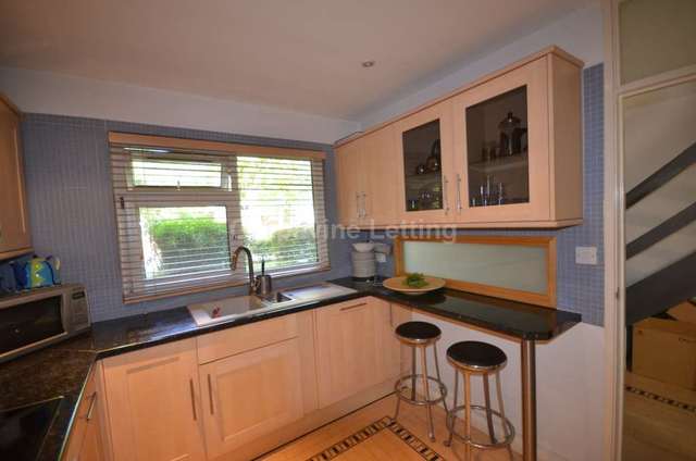  Image of 2 bedroom Apartment to rent in Palace Road London SW2 at Palace Road Tulse Hill London, SW2 3NP