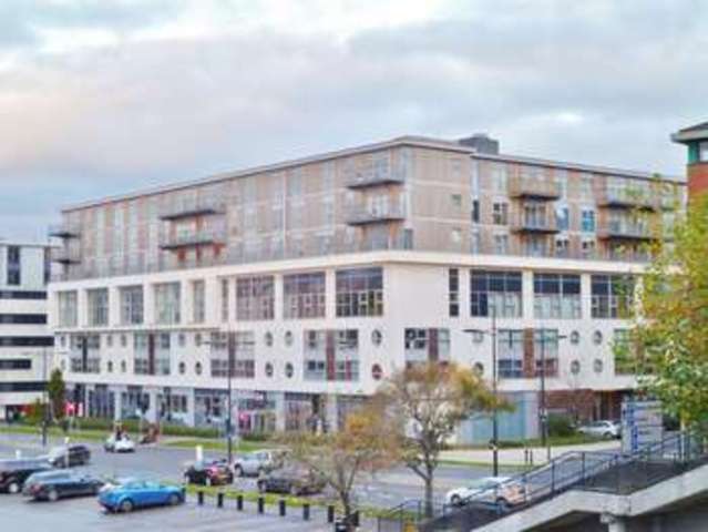  Image of 1 bedroom Flat to rent in Beckhampton Street Swindon SN1 at Swindon Swindon, SN1 2SE