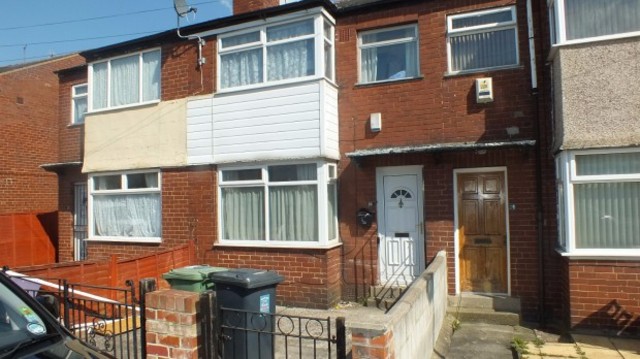  Image of 3 bedroom Semi-Detached house to rent in Park View Avenue Burley Leeds LS4 at Park View Avenue  Leeds, LS4 2LH