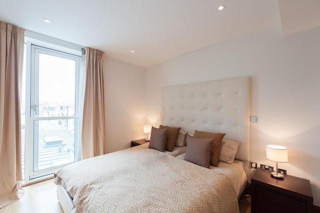  Image of 2 bedroom Flat to rent in Baker Street London NW1 at 219-225 Baker Street London Marylebone, NW1 6XE